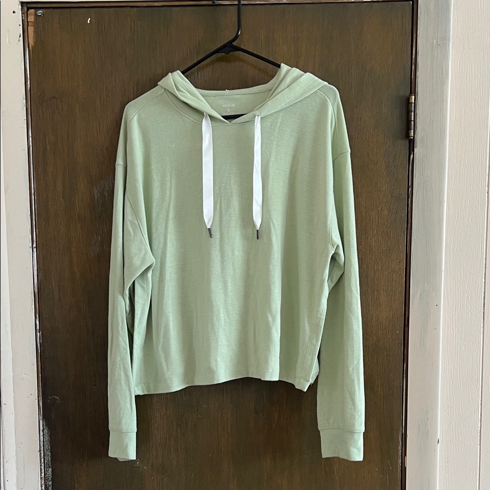 Adore Me Light Green Women's Lightweight Hoodie Sweatshirt Large